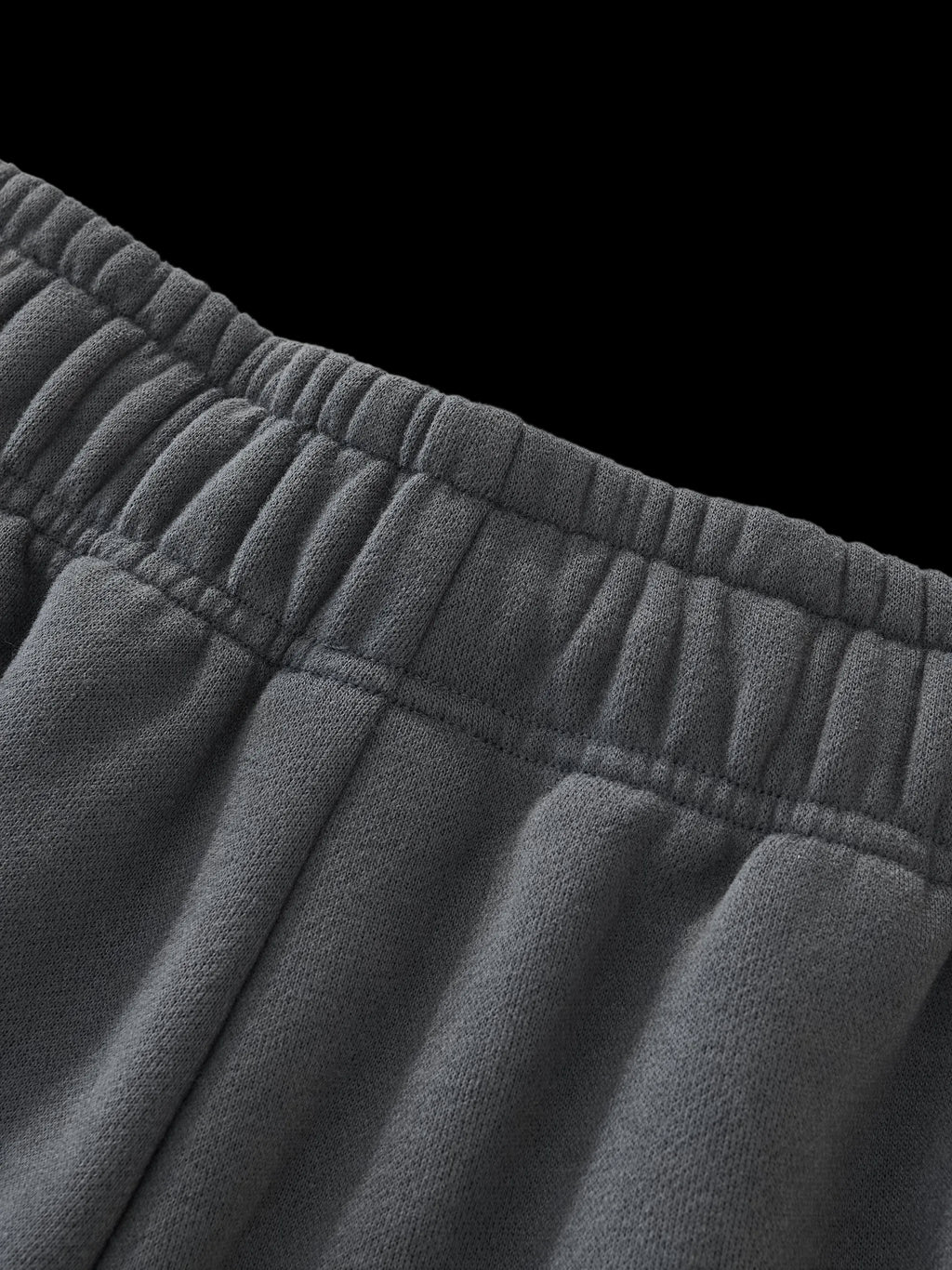 Relaxed Drawstring Three-quarter Sweatpants